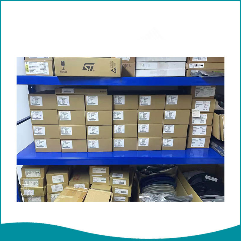 CY7C63813-SXC Electronic Components